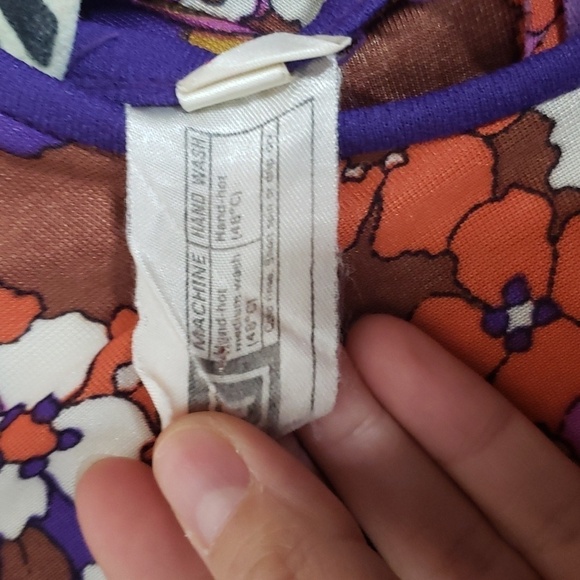 Vintage purple floral and peacocks pleated long sleeve dress - Picture 9 of 11